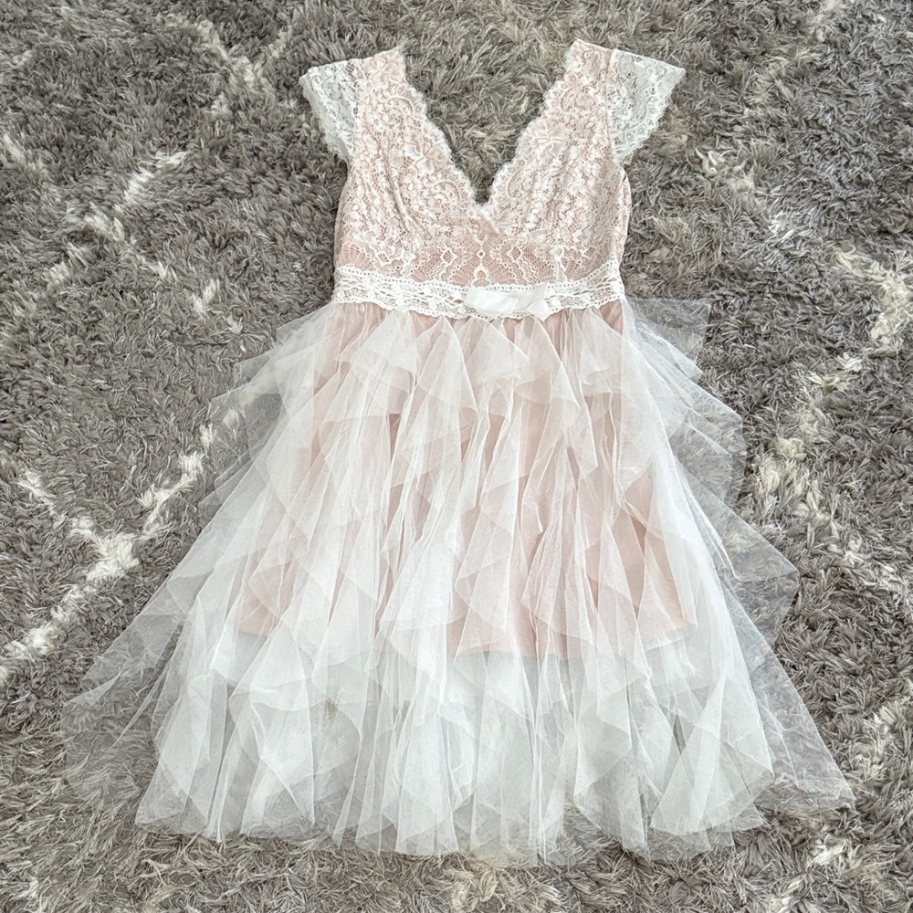 Elegant White Lace Dress NWOT